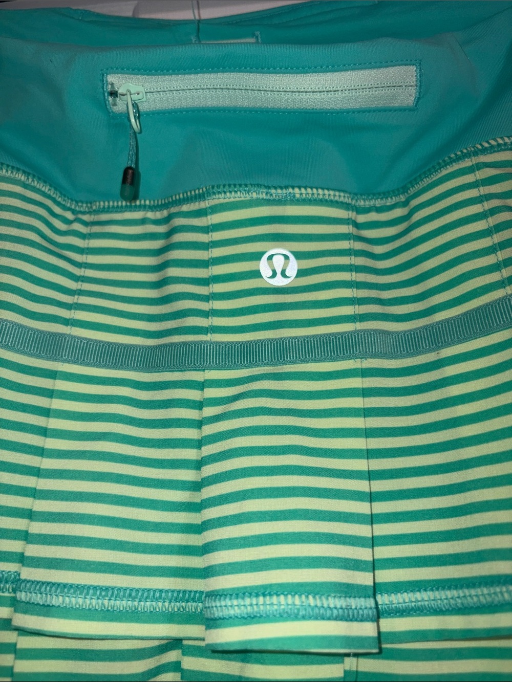 Lululemon Athletica Size 8 Aqua Striped Active Skort Women's Performance Skirt - Picture 4 of 7
